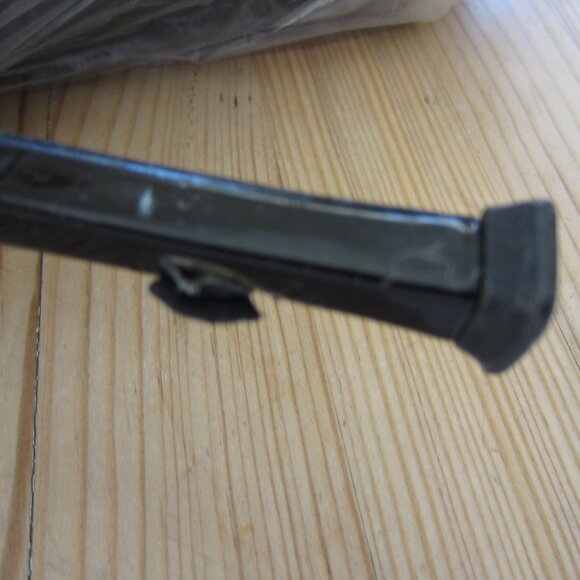 Yves Saint Laurent Black Patent Leather Platform Heel size 39 - Picture 9 of 11